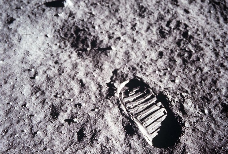 Griffith Observatory Tribute to Apollo's 50th Anniversary Bootprint on the Lunar Surface A close-up view of astronaut Buzz Aldrin's bootprint in the lunar soil, photographed with the 70mm lunar surface camera during Apollo 11's sojourn on the moon. Image Credit: NASA