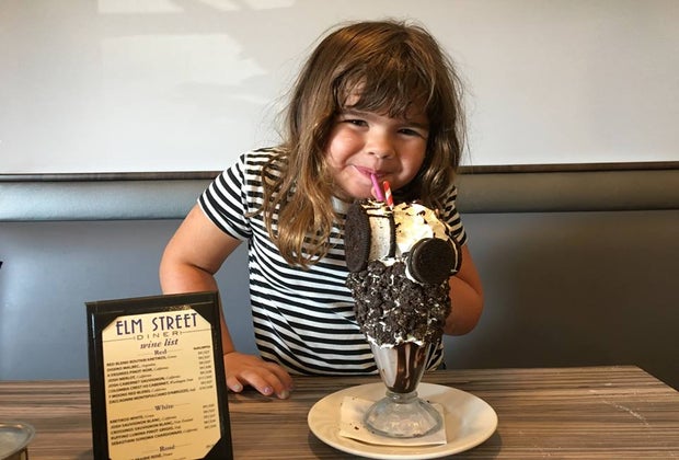 Stamford CT Elm Street Diner - Things To Do in Stamford