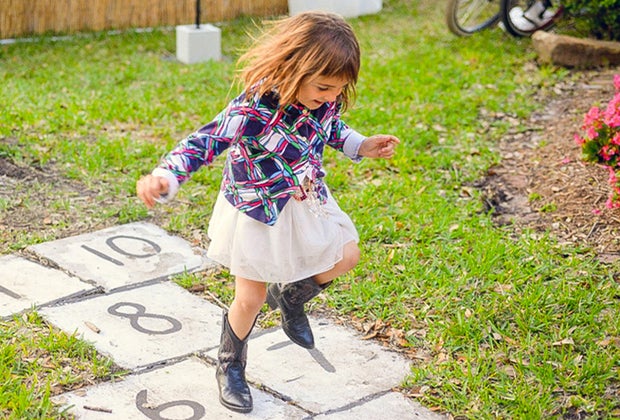 Brain Breaks for Kids: hopscotch