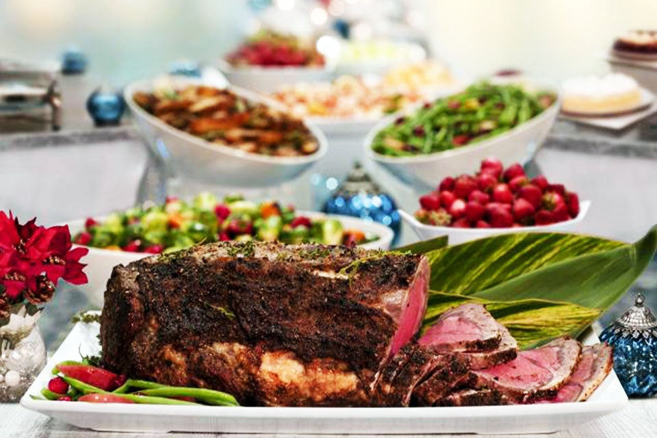 The whole family can dig in at Rosen Plaza on Christmas. Photo courtesy Rosen Plaza (Orlando)