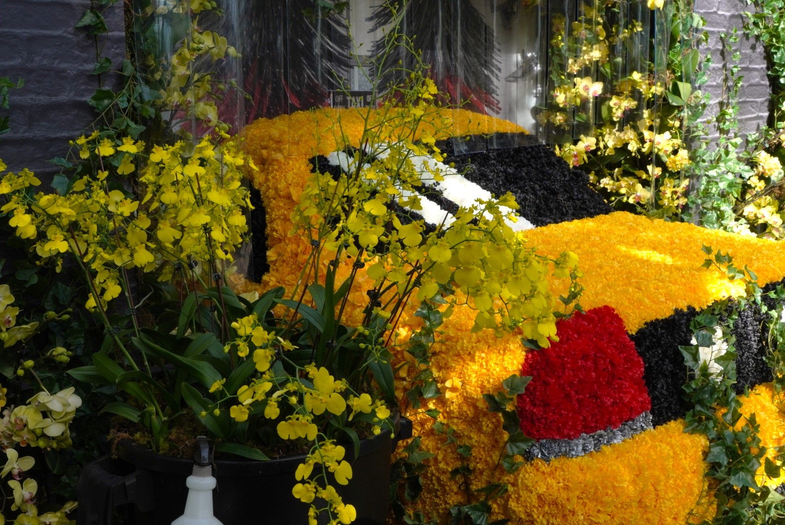 Mr. Flower Fantastic delivers a floral ode to NYC with the Orchid Show at the NYBG, which opens Saturday. Photo by Jody Mercier