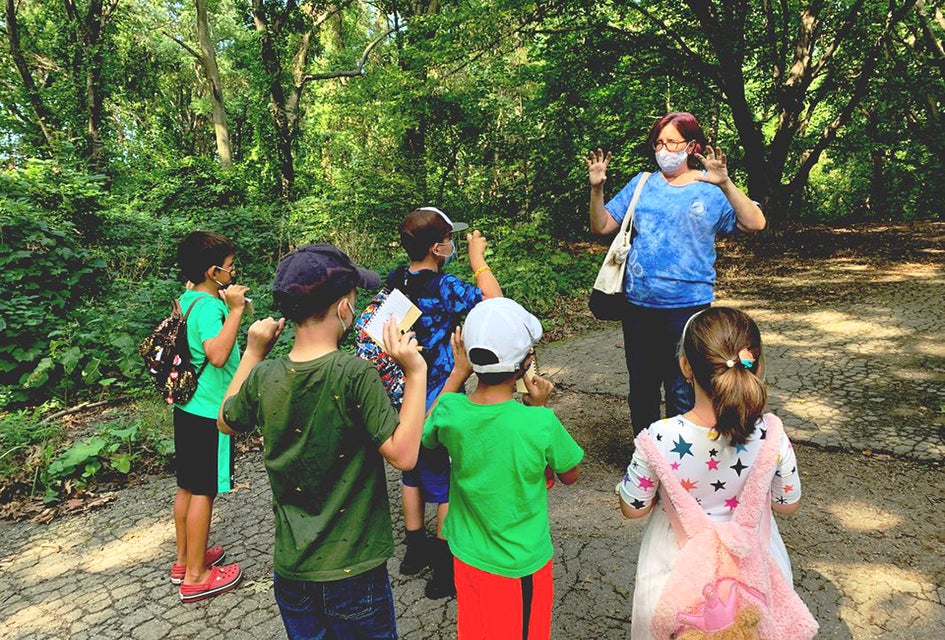 Join a science pod at Alley Pond. Photo courtesy of Alley Pond