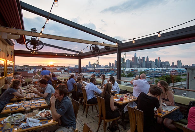 Outdoor dining in Brooklyn: Alma