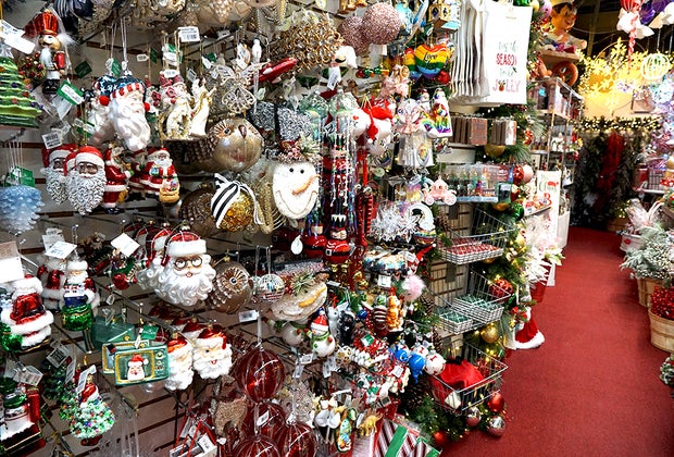 American Christmas in Mount Vernon: American Christmas Shop