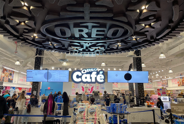 American Dream Mall with Kids: The Oreo Cafe at