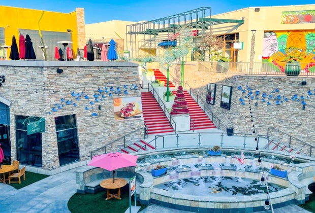 Things To Do in Anaheim with Kids: Anaheim Garden Walk