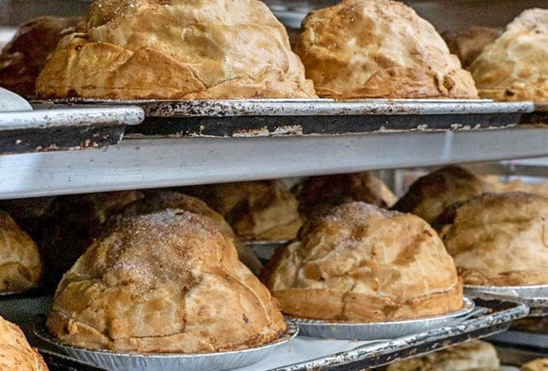 Apple Picking near Los Angeles: Apple Annie's Mile High Pie