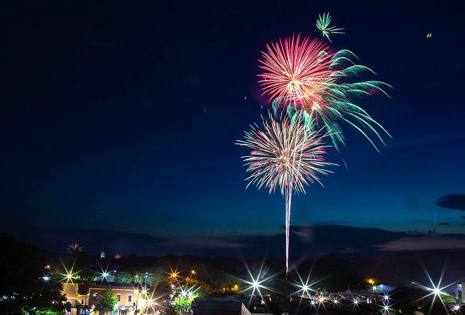Where To See 4th of July Fireworks in Atlanta 2025: More Atlanta July 4th Parades and Events July 4th fireworks light up Marietta's night sky! Photo courtesy of City of Marietta
