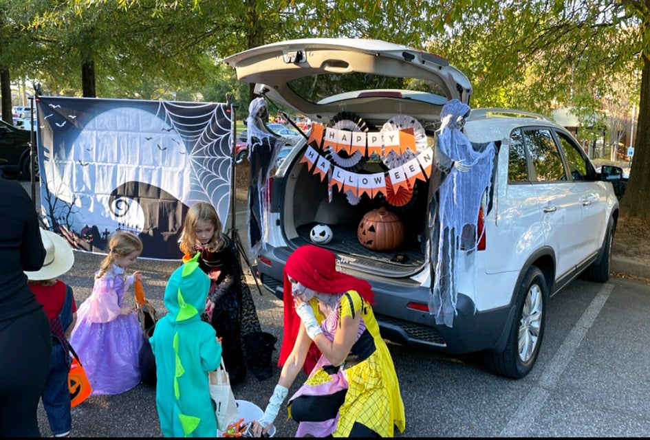 Families unleash their creative sides at the Northbrook UMC Trunk-or-Treat event. Photo courtesy of Northbrook UMC