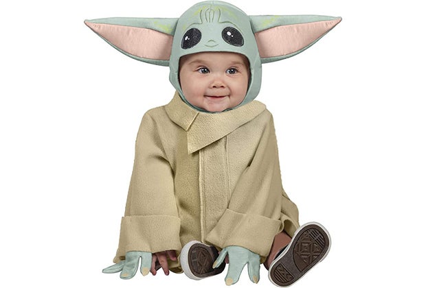 Kids' Halloween Costume Ideas: Baby Yoda