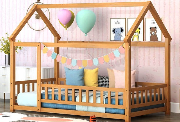 Best Toddler Beds: Bellemave House Frame Floor Bed with Fence