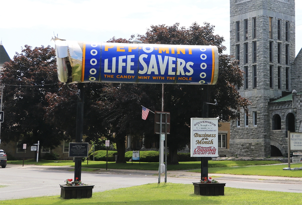 Roadside attractions near NYC: Giant Roll of Lifesavers