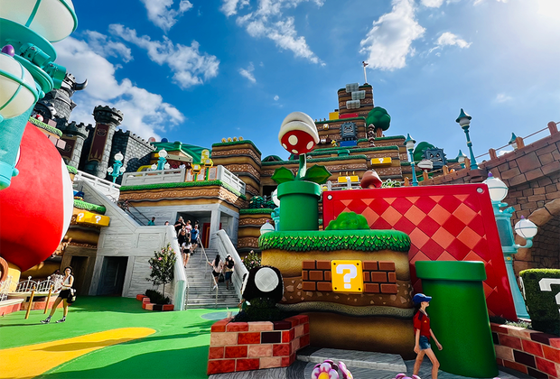 Universal's Epic Universe: An Epic New Level of Theme Park Fun: Super Nintendo World