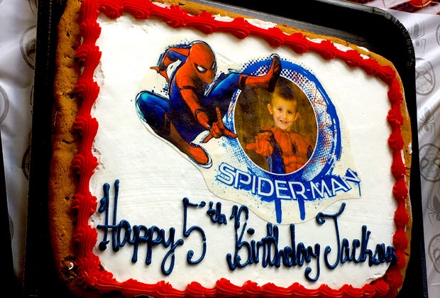 Spiderman cake: Walmart Bakery: Birthday Cakes for Orlando Kids