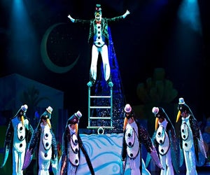 Book some Christmas magic in New England before these events sell out! Cirque Dreams Holidaze. Photo courtesy of Cirque Productions