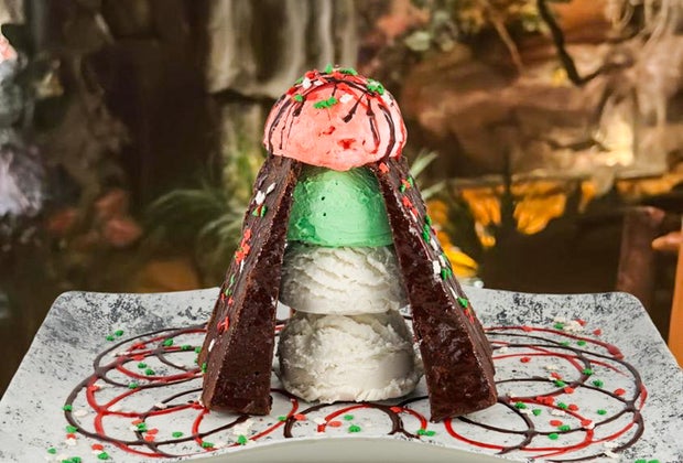 Rainforest Cafe is open on Christmas