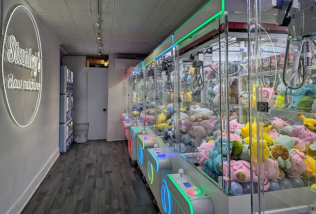 Claw machine arcades in NYC: Stanley's Claw Machines