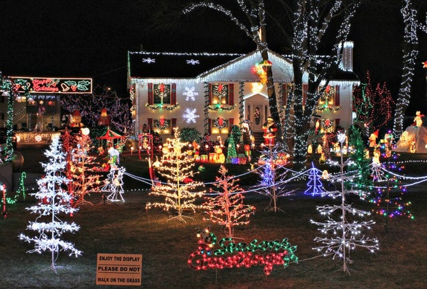 Photo of holiday light show on Greater Boston home.