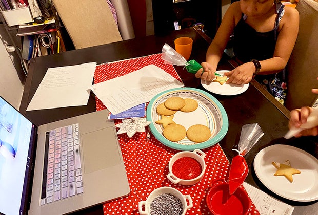 Cookie decorating Christmas Traditions covid
