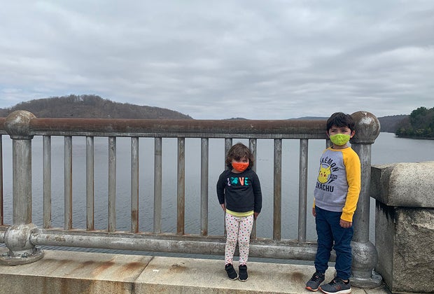kids walking across the Croton Gorge Dam