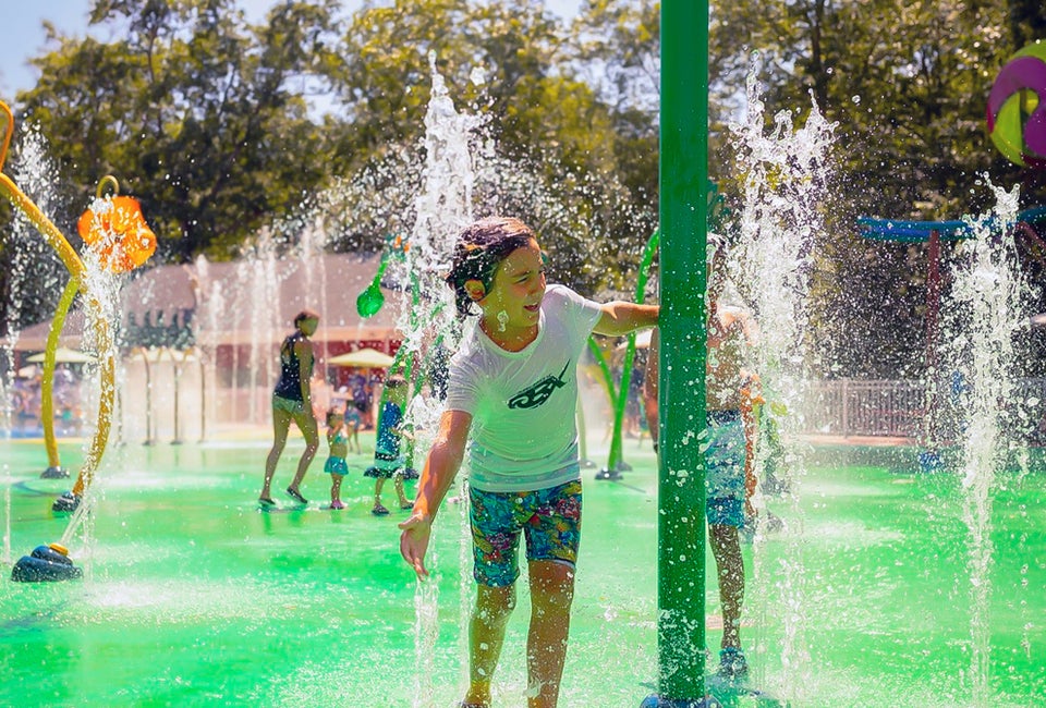 Beat the Heat: 45 Cool Things To Do with Kids on Hot Days in CT Beat the heat in Connecticut with these cool places for kids! Splash pad at the Dinosaur Place. Photo courtesy of Nature's Art Village