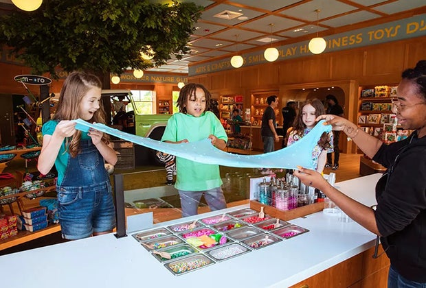 Trending and Out-of-the-Box Activities for Kids in DC Slime Bar CAMP