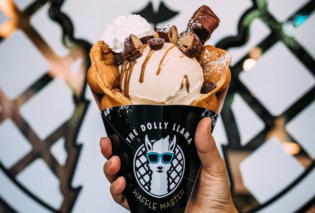 Over the Top LA Desserts to Treat (and Wow) Kids: The Dolly Llama Waffle Master