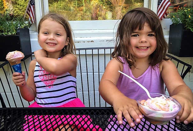 Image of kids with ice cream - things to do in Connecticut before school starts
