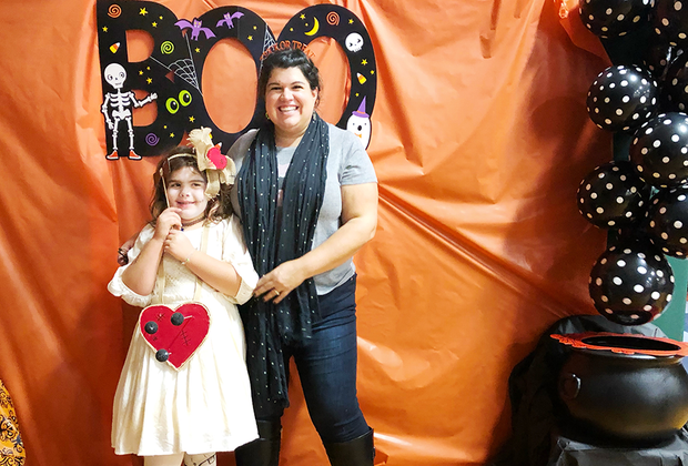 Halloween Activities for Kids: Make a Halloween Photo Booth