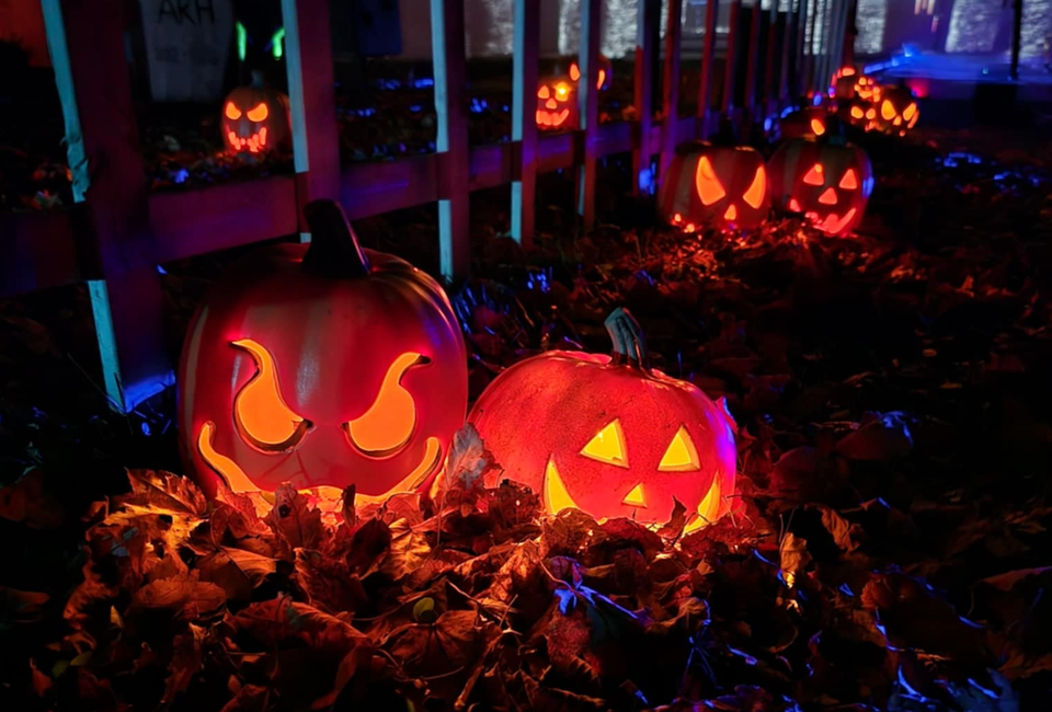 Feast your eyes on the best Halloween neighborhood displays in Connecticut! Photo courtesy of the Haunting on Hearthstone 