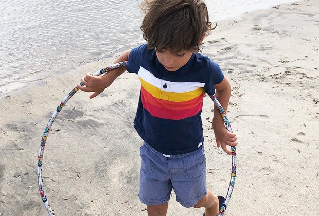 Ultimate Summer Bucket List Ideas: Can you hula-hoop?