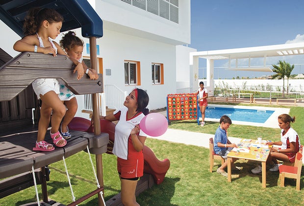 Hotel Riu Playa Blanca: All-Inclusive Resorts with Packages for Families