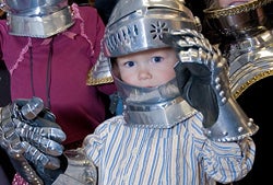 Fun & Free Things to Do with LA Kids this Weekend: Coastal Cleanup, Getty Chivalry and the Spiders' Return, Sept 20 - 21