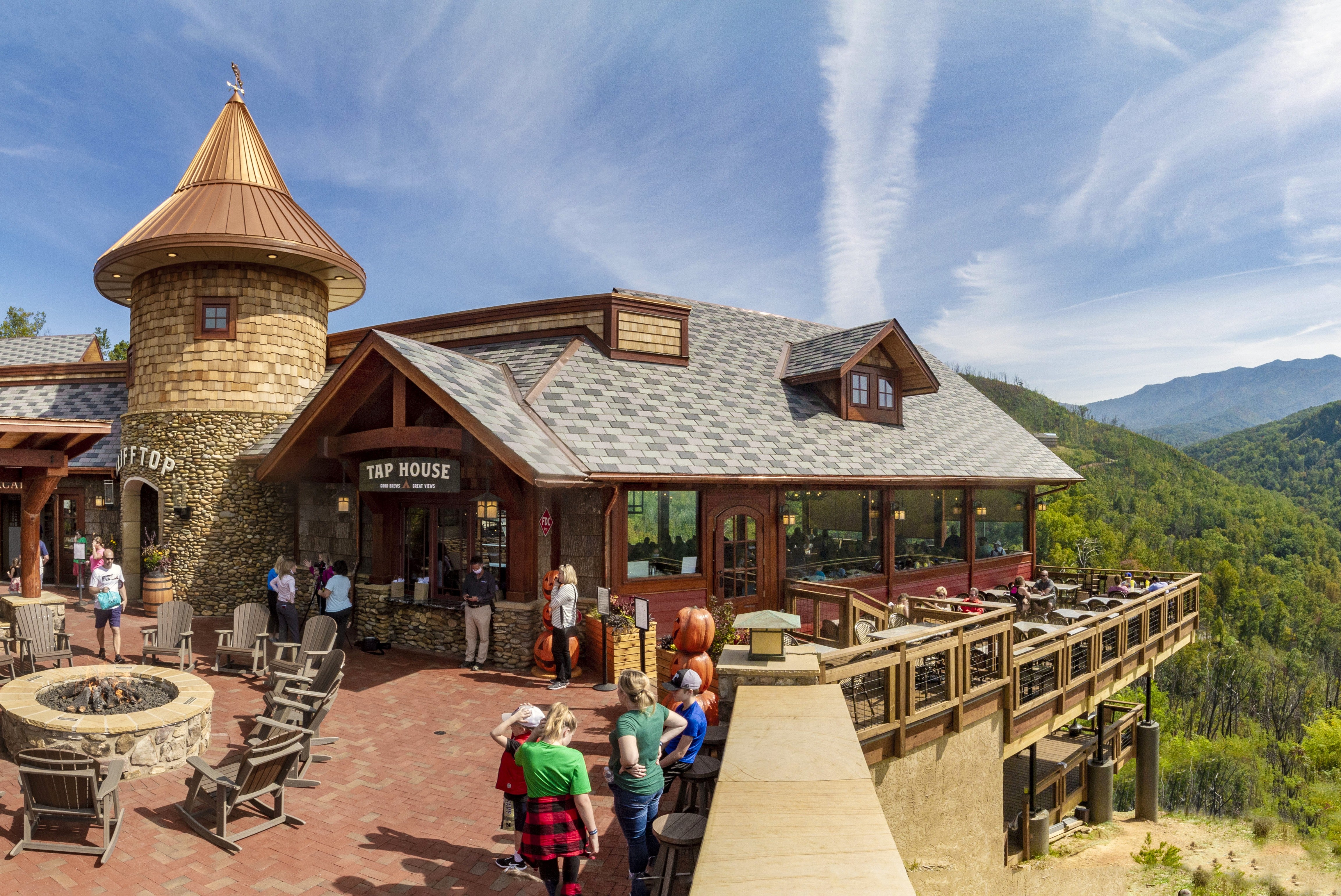 Enjoy rides and attractions at the Anakeesta mountaintop theme park. Photo courtesy of Anakeesta