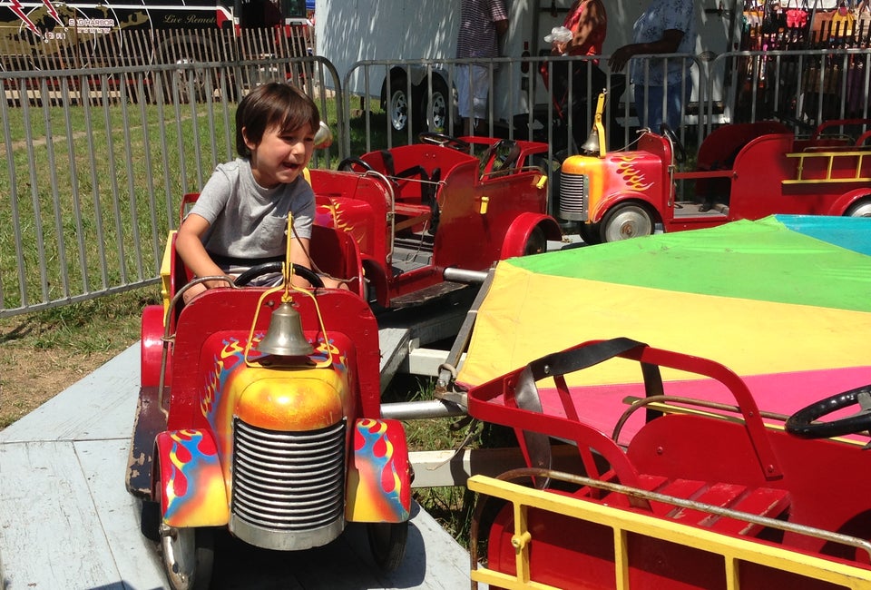 Long Island Kids' Activities September 6-7: The Butterfly House, Arts in the Plaza, Fiddle and Folk Festival & More