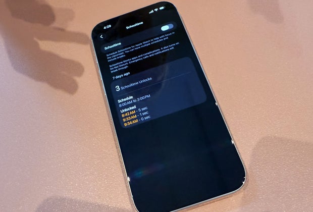 You can schedule when your kids' devices are on or off!