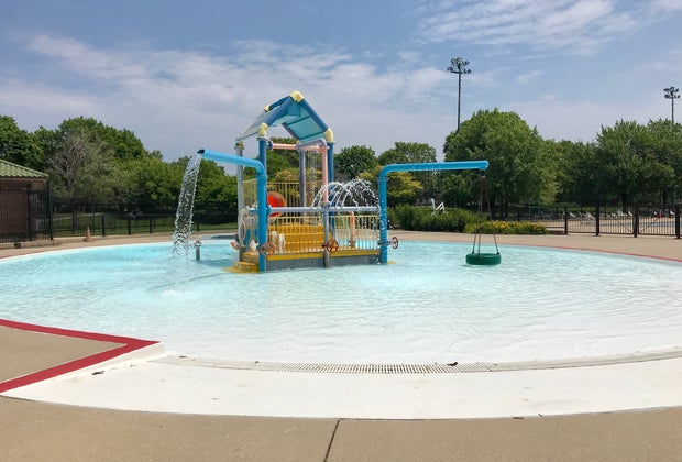 Free swimming pools in Chicago: Portage Pool