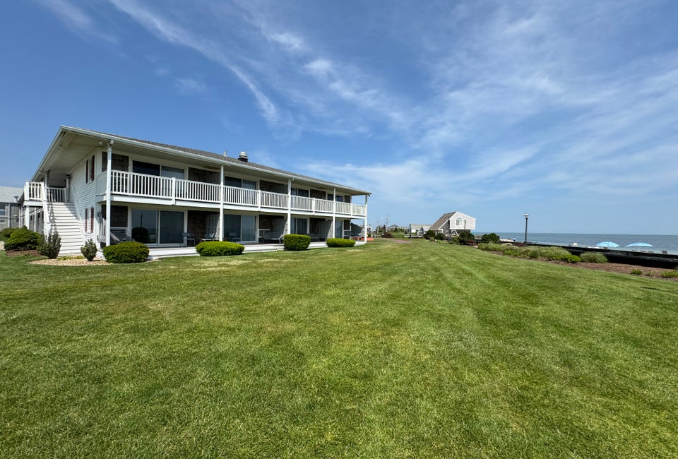 Red Jacket Beach Resort is the perfect Cape Cod escape. 
