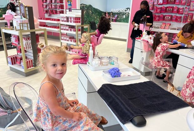 American Girl Store Opens in Los Angeles: American Girl Store Salon