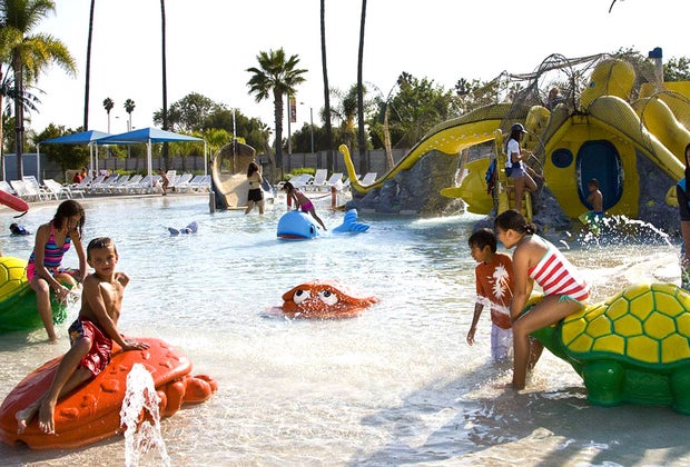 Best Outdoor Water Parks in the US: Splish Splash in Calverton, NY