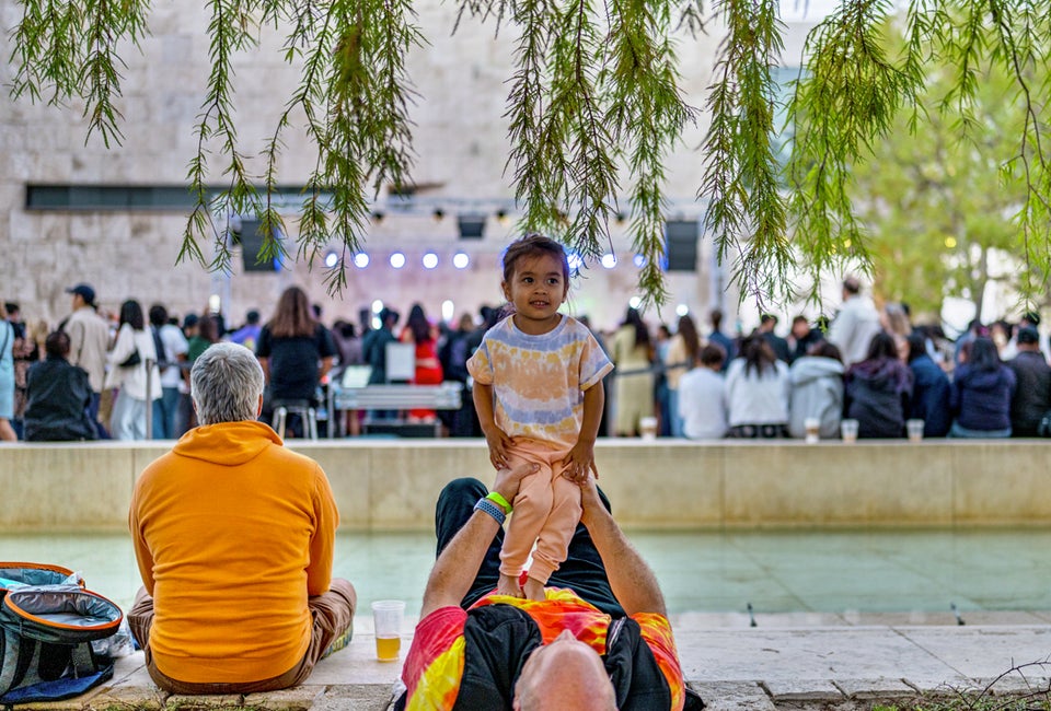 Los Angeles's Free Concerts and Outdoor Music Festivals for Families Summer 2025 Saturdays Off the 405 at the Getty Center. Photo by Cassia Davis. © 2022 J. Paul Getty Trust