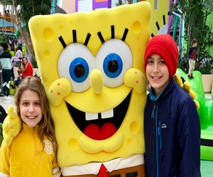 My kids were thrilled to meet SpongeBob Square Pants during our visit Nickelodeon Universe.