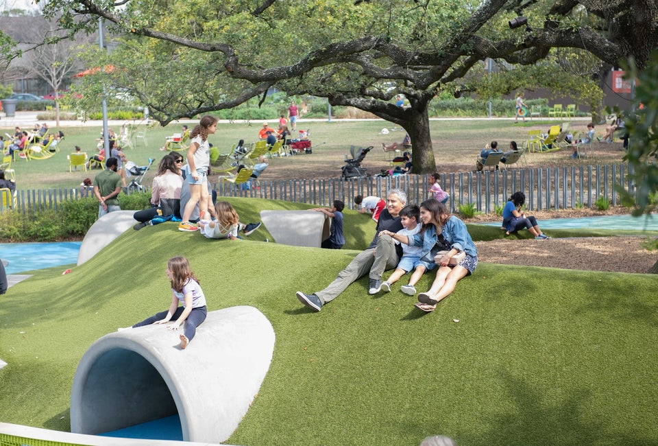 Things To Do and What's Canceled This Weekend in Houston: Covid Closures, Outdoor Spaces, Virtual Events Events may be canceled, but the outdoors are still open! Photo courtesy of Levy Park Conservancy.