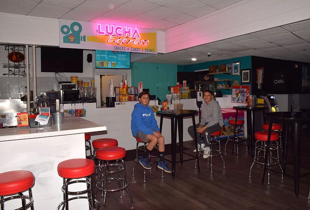 Axe Throwing and Smash Painting Lucharito's