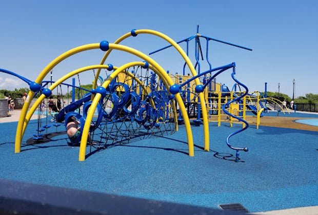 Things to do in Massapequa with kids: Tobay Beach Park