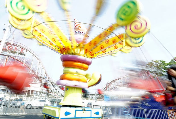 Luna Park Guide: Circus Candy Swings
