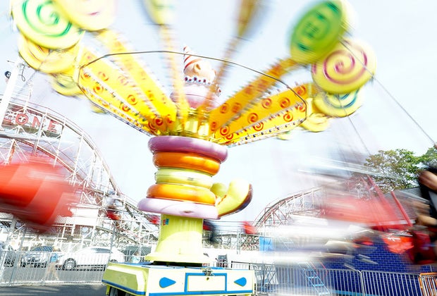 Luna Park Guide: Circus Candy Swings