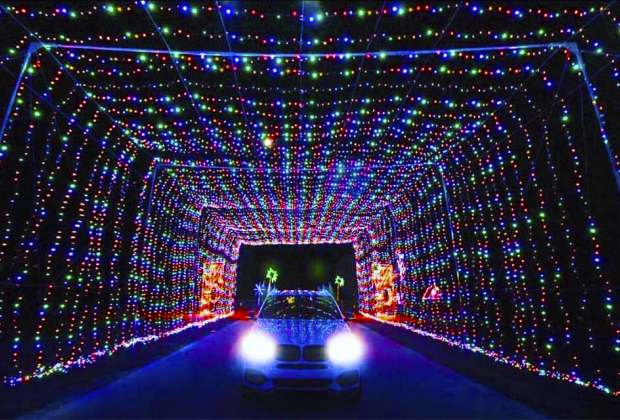 Holiday lights drive-thrus near NYC: Magic of Lights