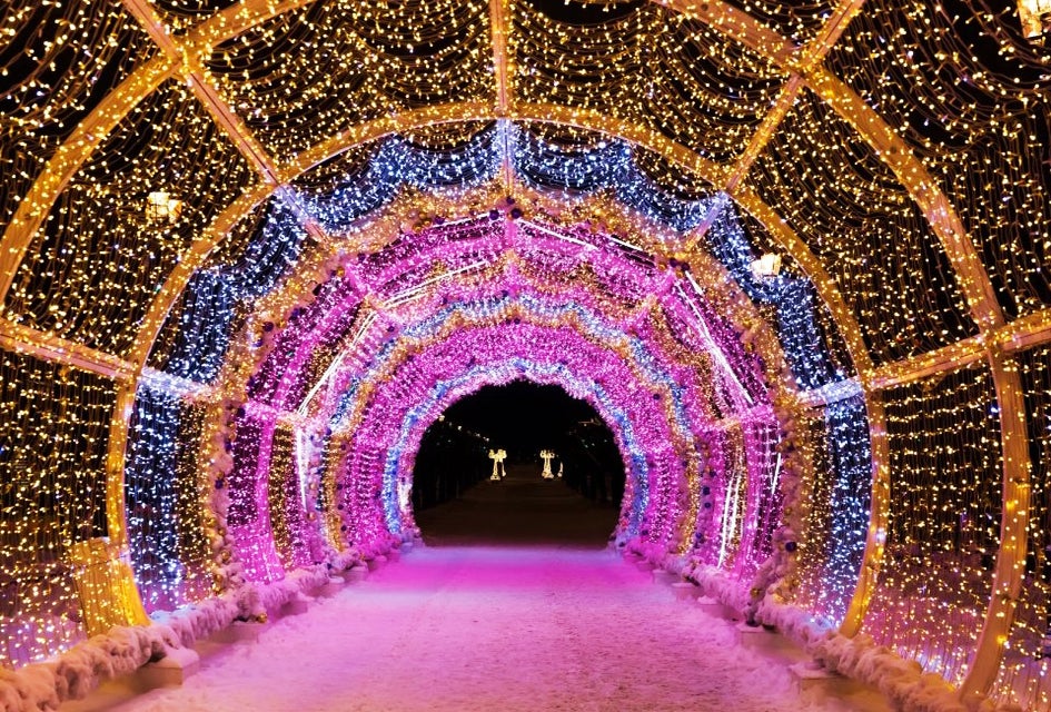 Families walk through Margaritaville at Lake Lanier's spectacular light show with festive seasonal music.  Photo courtesy of Margaritaville