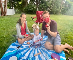 Families can sing and bond in the fresh air. Photo courtesy of Music Together of Fairfield County/Facebook